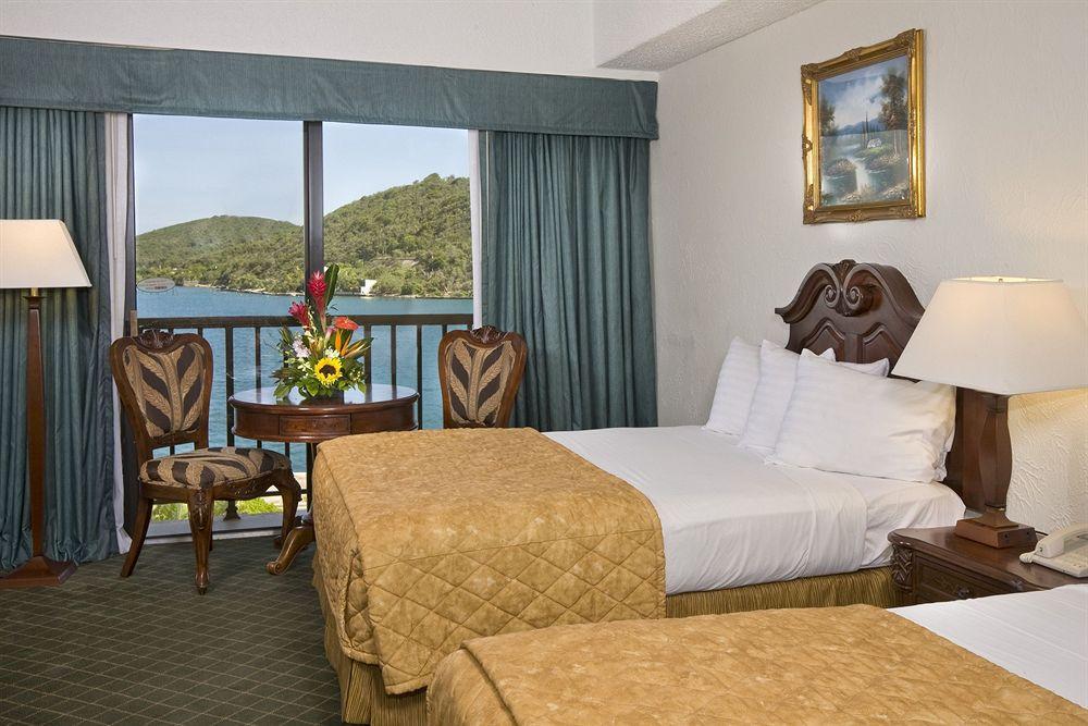 Windward Passage Hotel Charlotte Amalie Rum bild