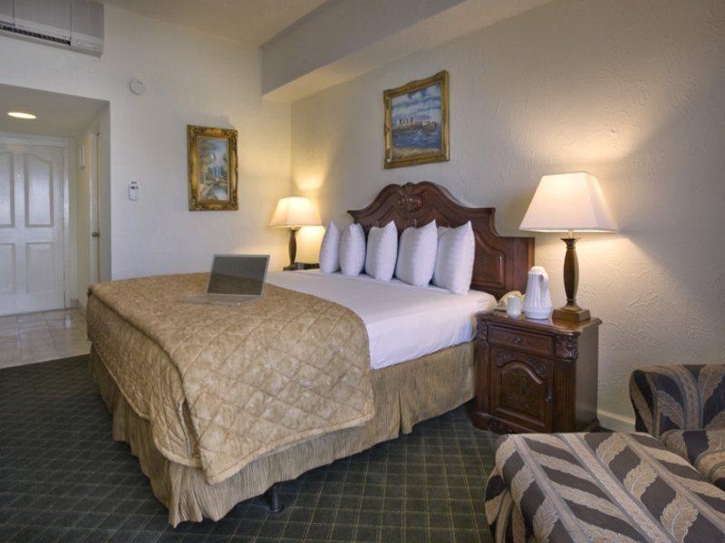 Windward Passage Hotel Charlotte Amalie Exteriör bild