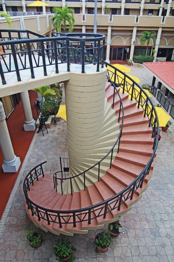 Windward Passage Hotel Charlotte Amalie Exteriör bild